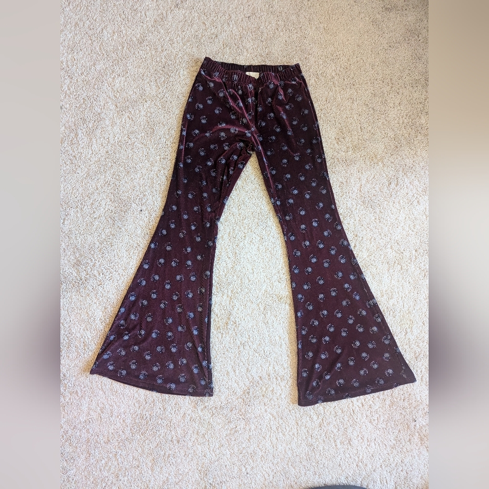 Altar'd State, Medium, Stretchy Bell Bottoms